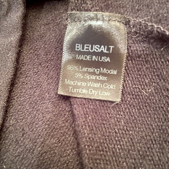 Bleusalt Oversized Top - Picture 4 of 10